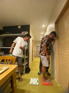 エリクソン抜き打ち体重測定